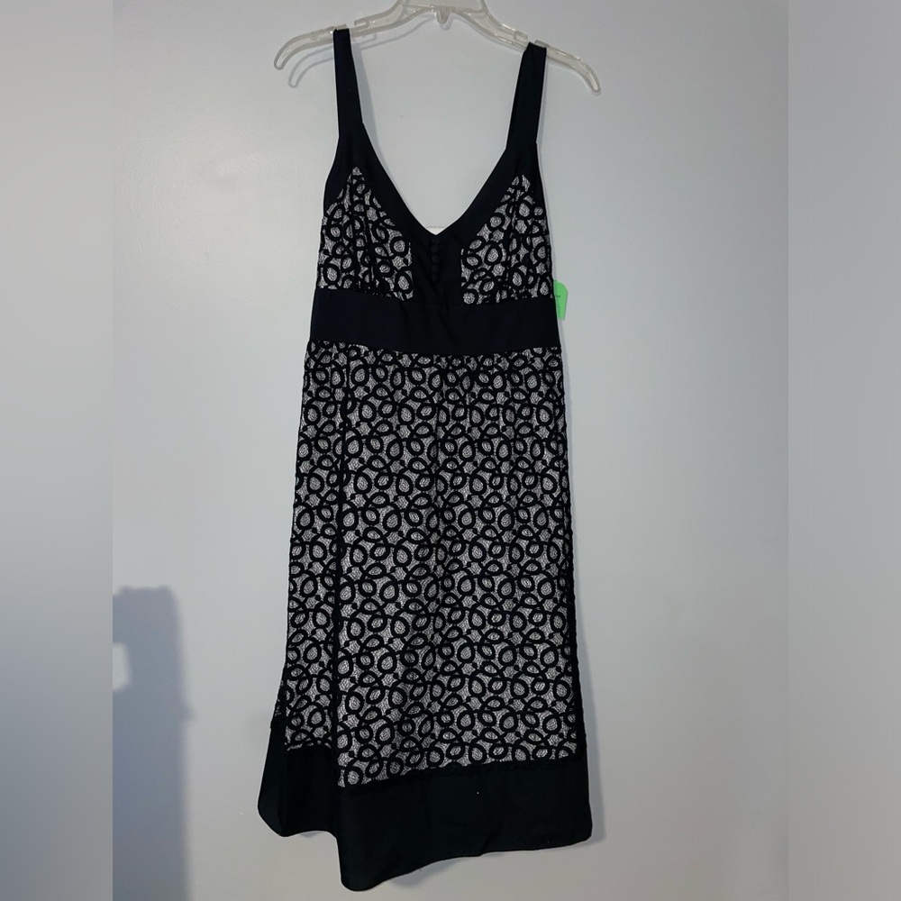 ♠️NWT Elegant Black Lace and White Patterned Dress